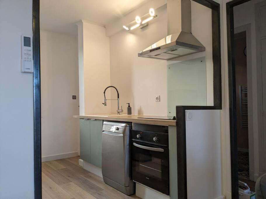 Appartment - Vue Imprenable Sur La Cite Medievale - Parking Gratuit - Climatise Carcassonne Luaran gambar
